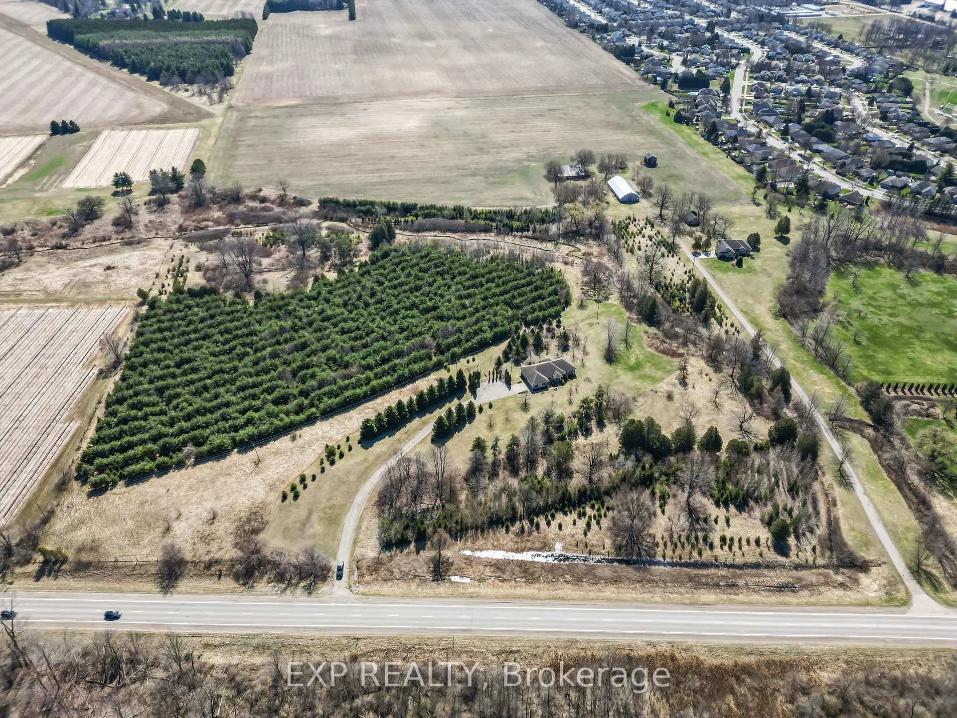 Photo 1 of 8371 Hickory Drive, Strathroy-Caradoc, Rural Strathroy-Caradoc — HOMEH