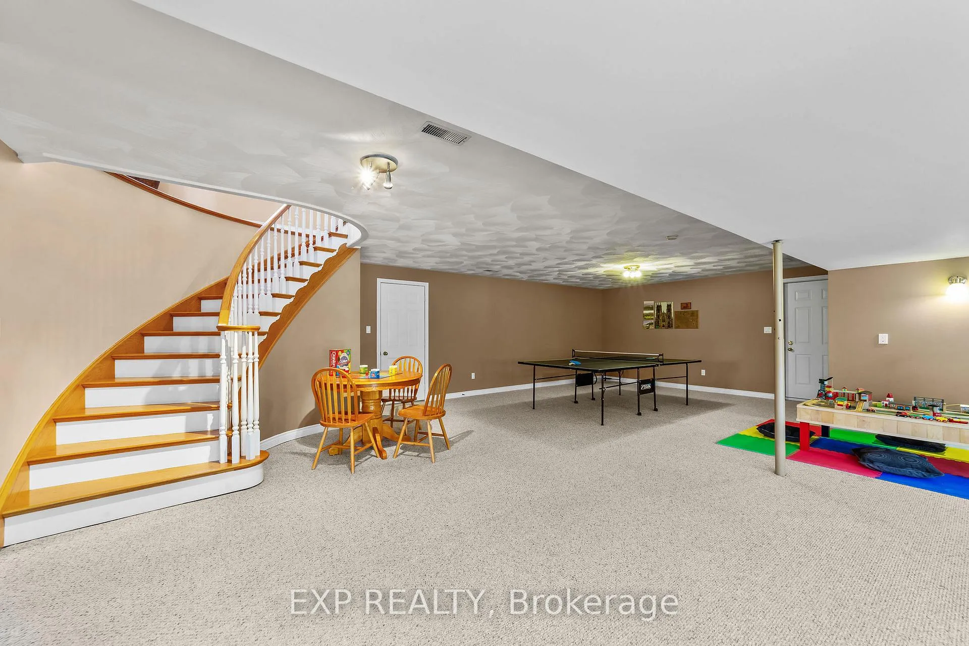 Photo 30 of 8371 Hickory Drive, Strathroy-Caradoc, Rural Strathroy-Caradoc — HOMEH