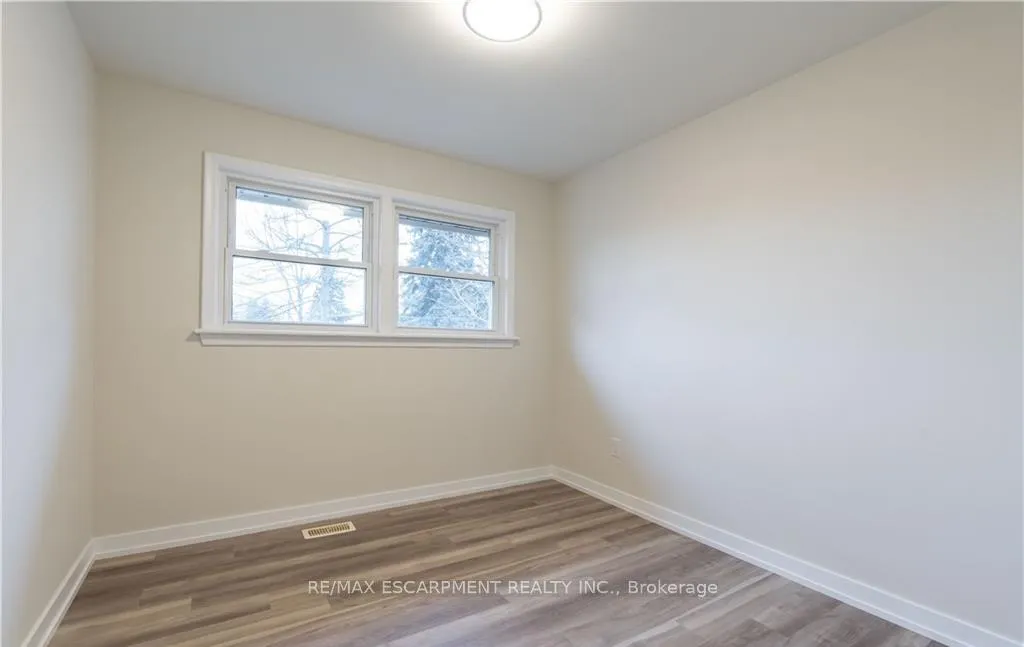 Photo 10 of Unit 1, 9 West 22nd Street, Hamilton, Westcliffe — HOMEH