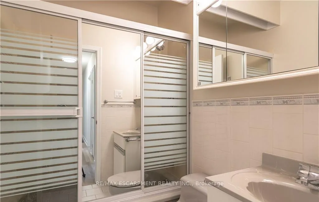 Photo 12 of Unit 1, 9 West 22nd Street, Hamilton, Westcliffe — HOMEH