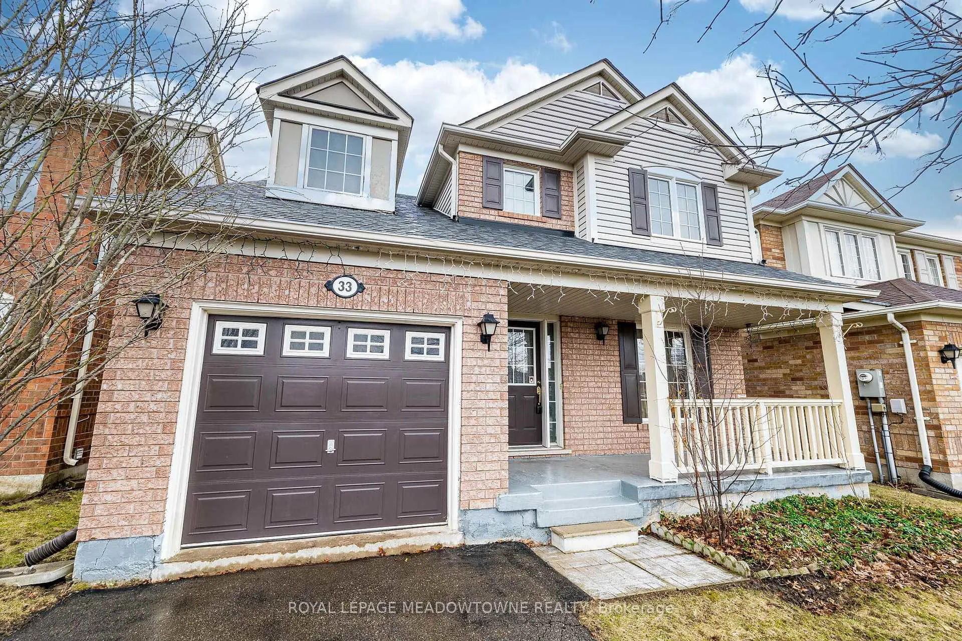Photo 3 of 33 Sugarhill Drive, Brampton, Fletcher's Meadow — HOMEH