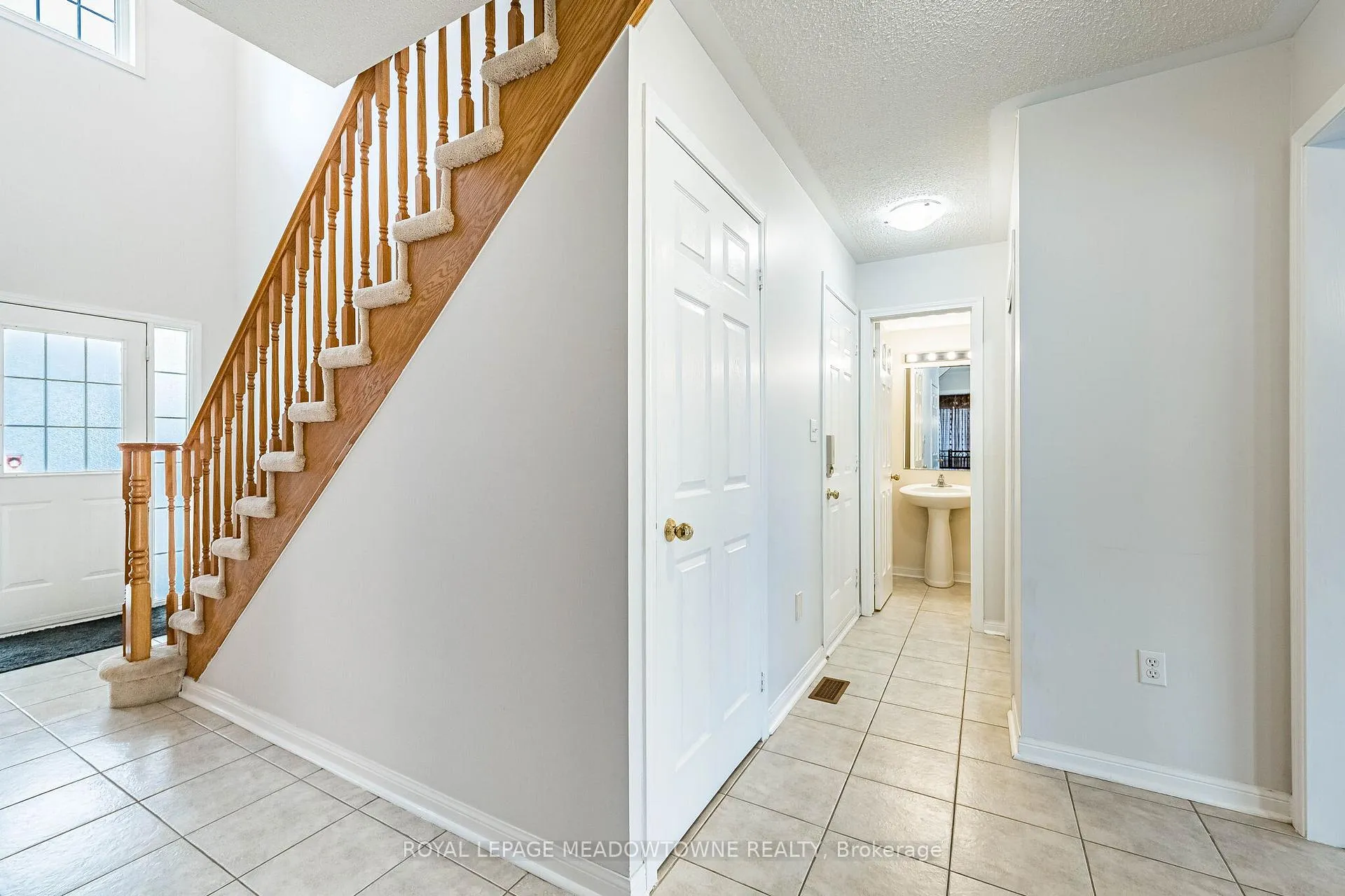 Photo 18 of 33 Sugarhill Drive, Brampton, Fletcher's Meadow — HOMEH