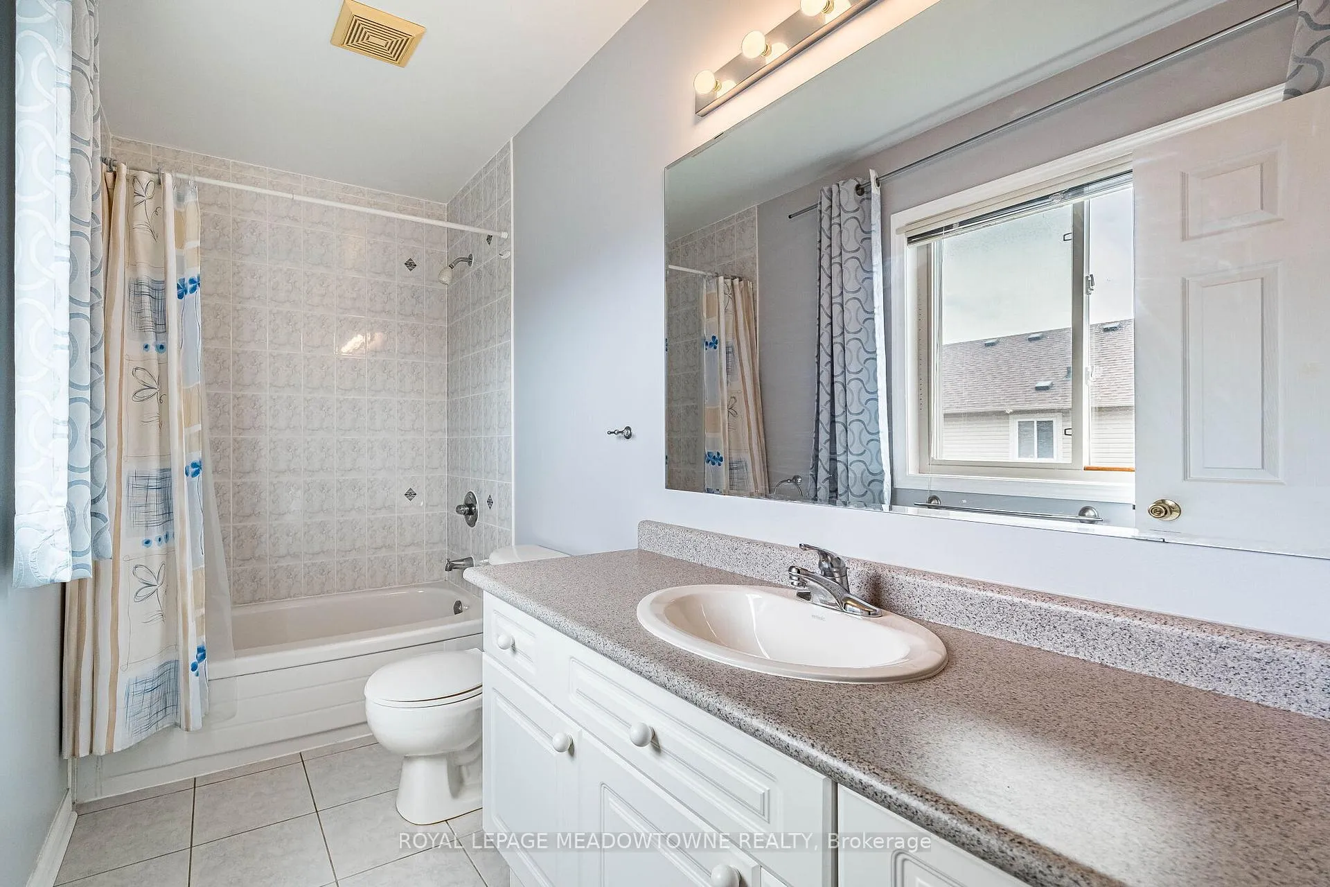 Photo 33 of 33 Sugarhill Drive, Brampton, Fletcher's Meadow — HOMEH