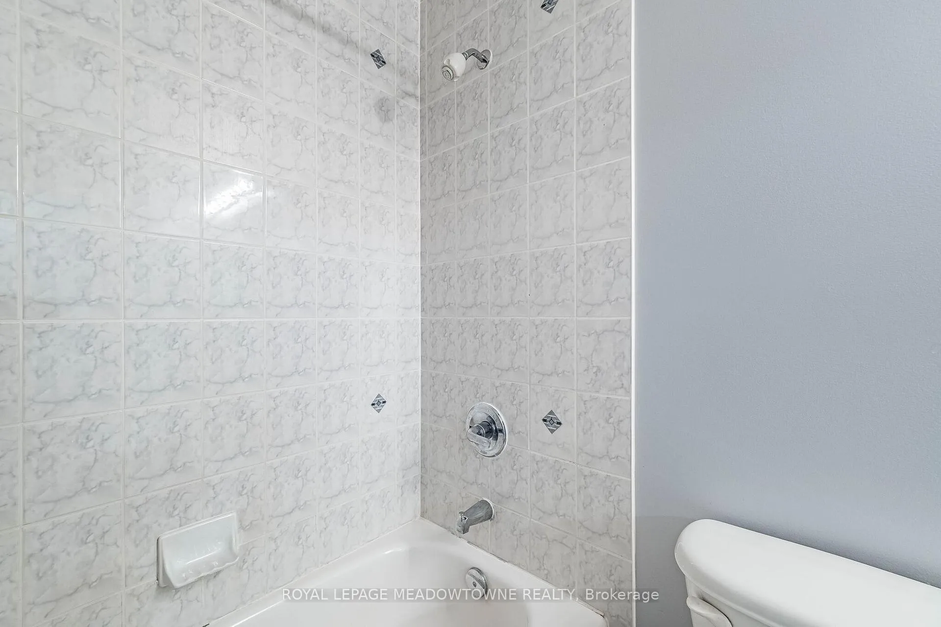 Photo 41 of 33 Sugarhill Drive, Brampton, Fletcher's Meadow — HOMEH