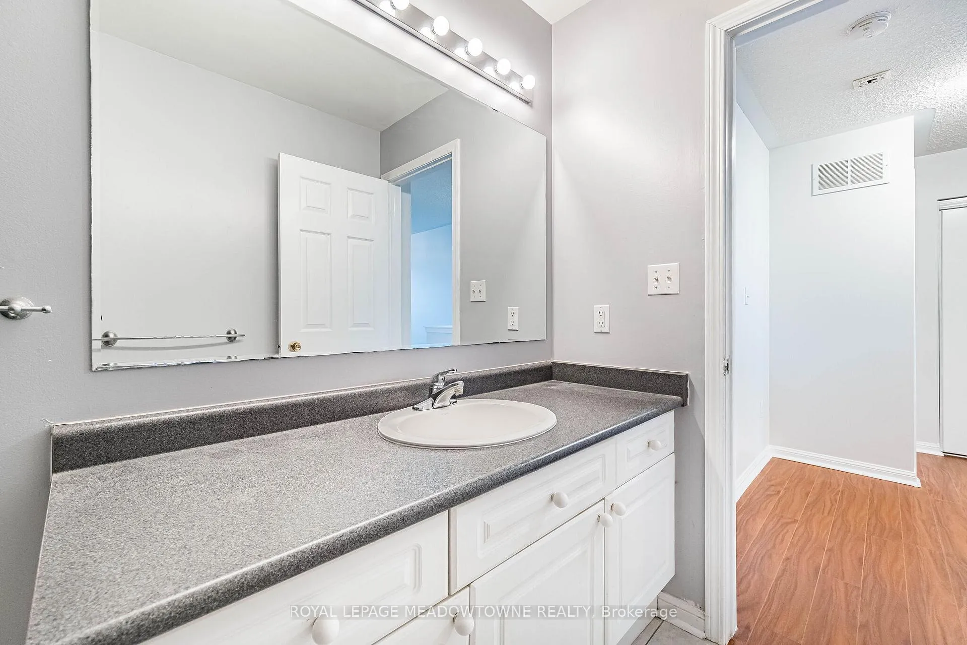 Photo 42 of 33 Sugarhill Drive, Brampton, Fletcher's Meadow — HOMEH