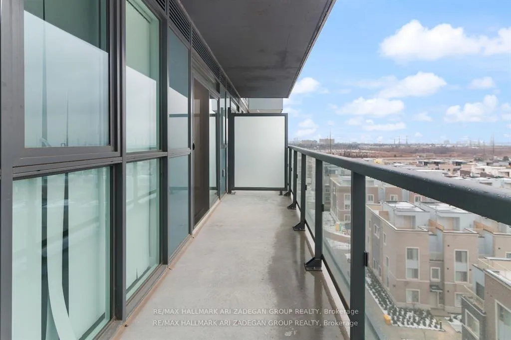 Photo 14 of Unit 805, 60 Honeycrisp Crescent, Vaughan, Vaughan Corporate Centre — HOMEH