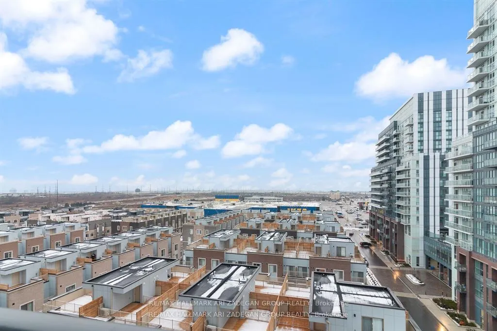 Photo 17 of Unit 805, 60 Honeycrisp Crescent, Vaughan, Vaughan Corporate Centre — HOMEH