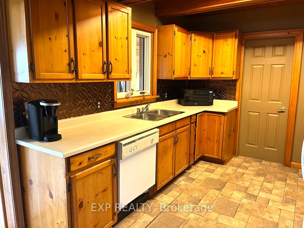 Photo 11 of 14121 Belmont Road, Central Elgin, Belmont — HOMEH