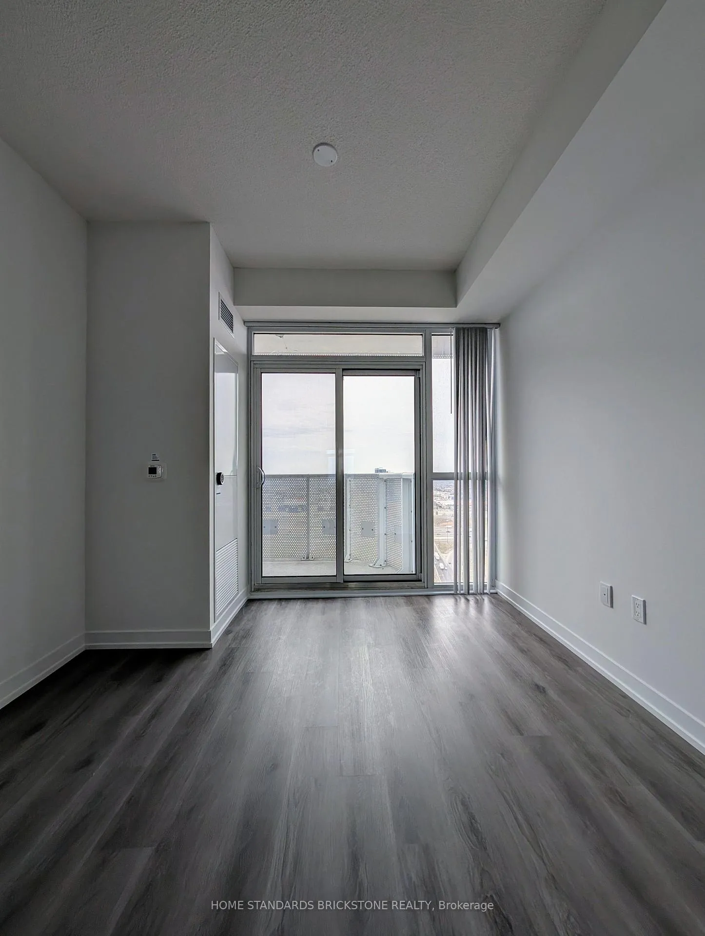 Photo 6 of Unit 3208, 225 Commerce Street, Vaughan, Vaughan Corporate Centre — HOMEH