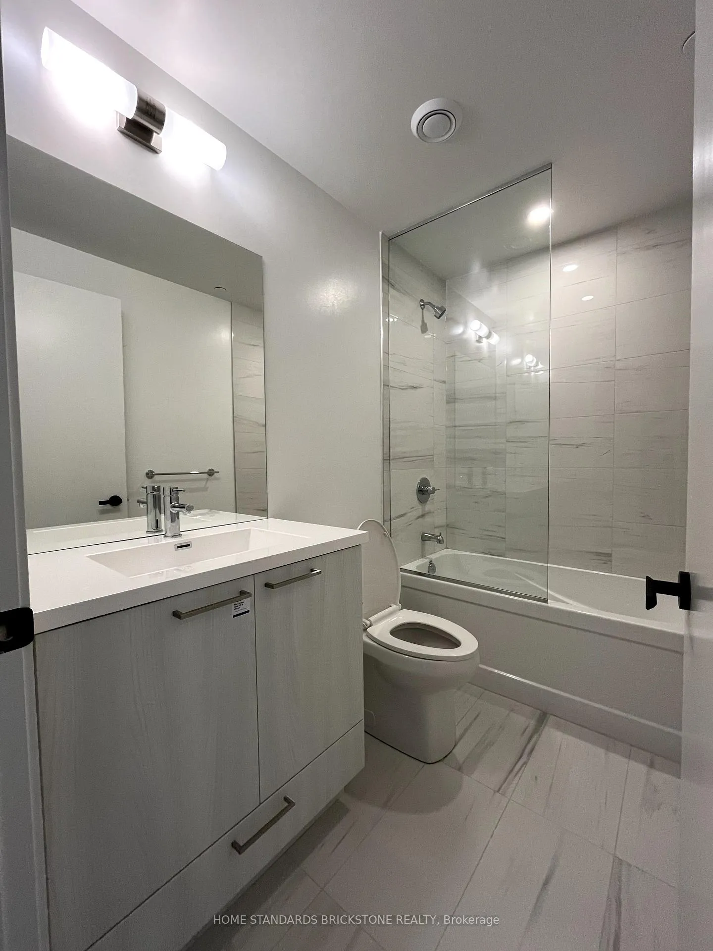 Photo 15 of Unit 3208, 225 Commerce Street, Vaughan, Vaughan Corporate Centre — HOMEH