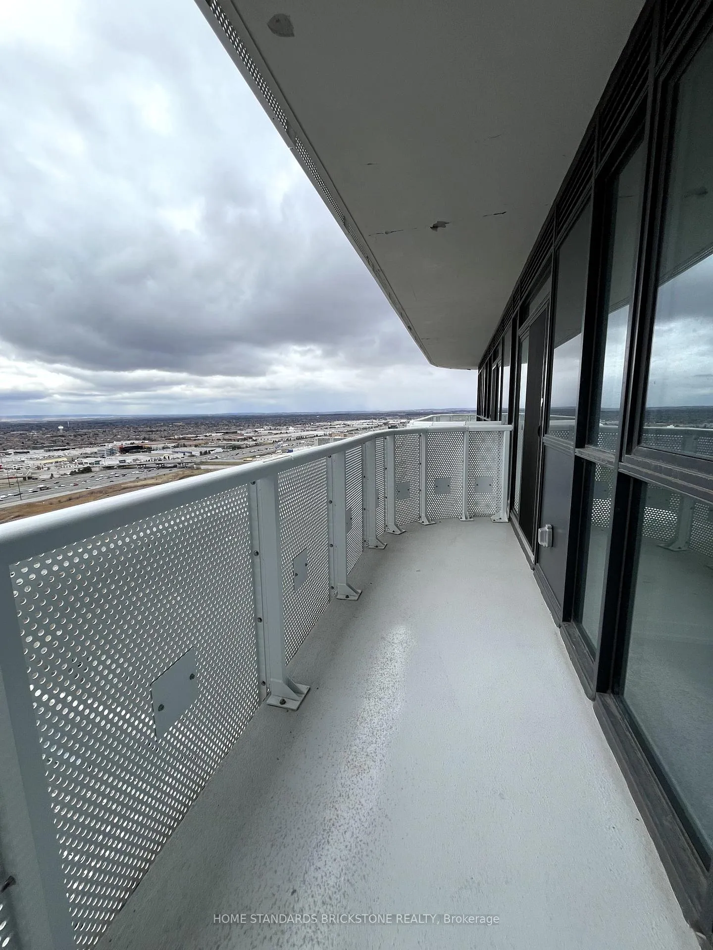 Photo 20 of Unit 3208, 225 Commerce Street, Vaughan, Vaughan Corporate Centre — HOMEH