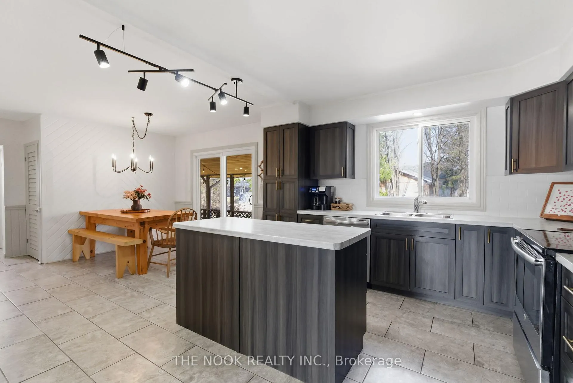 Photo 11 of 270 St. Lawrence Street E, Centre Hastings — HOMEH