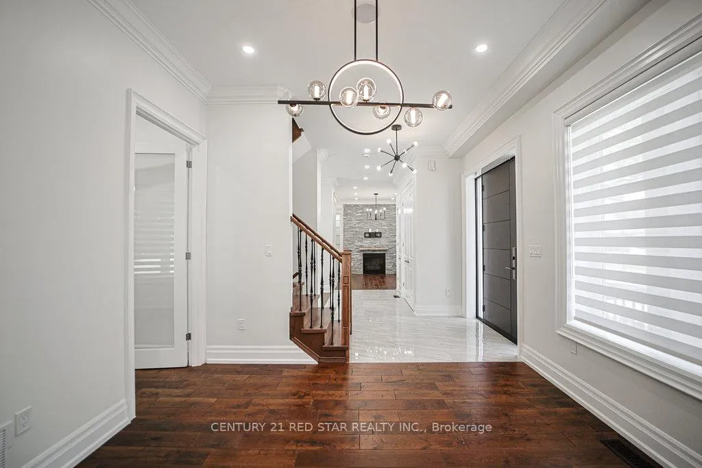Photo 14 of 164 Elmhurst Drive, Etobicoke, Rexdale-Kipling — HOMEH