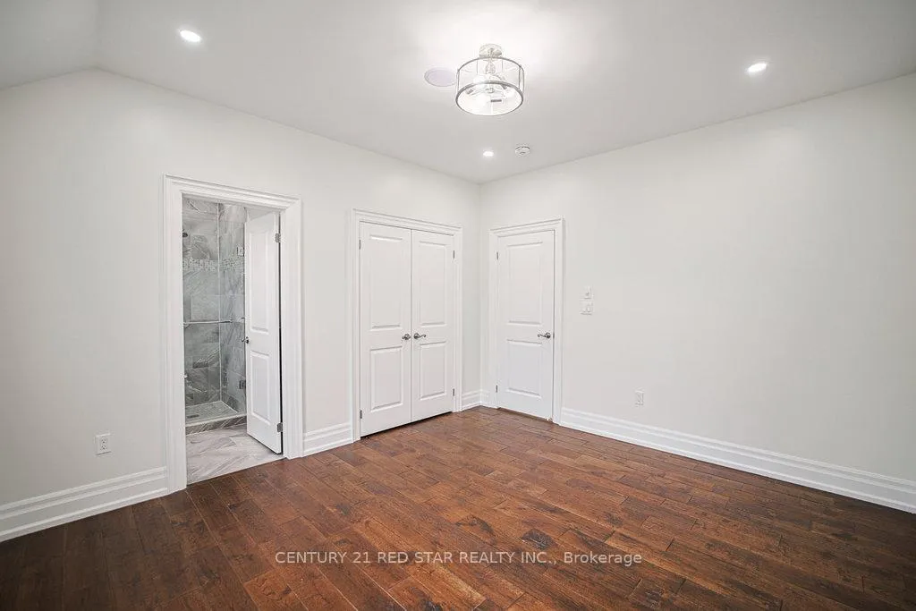 Photo 26 of 164 Elmhurst Drive, Etobicoke, Rexdale-Kipling — HOMEH