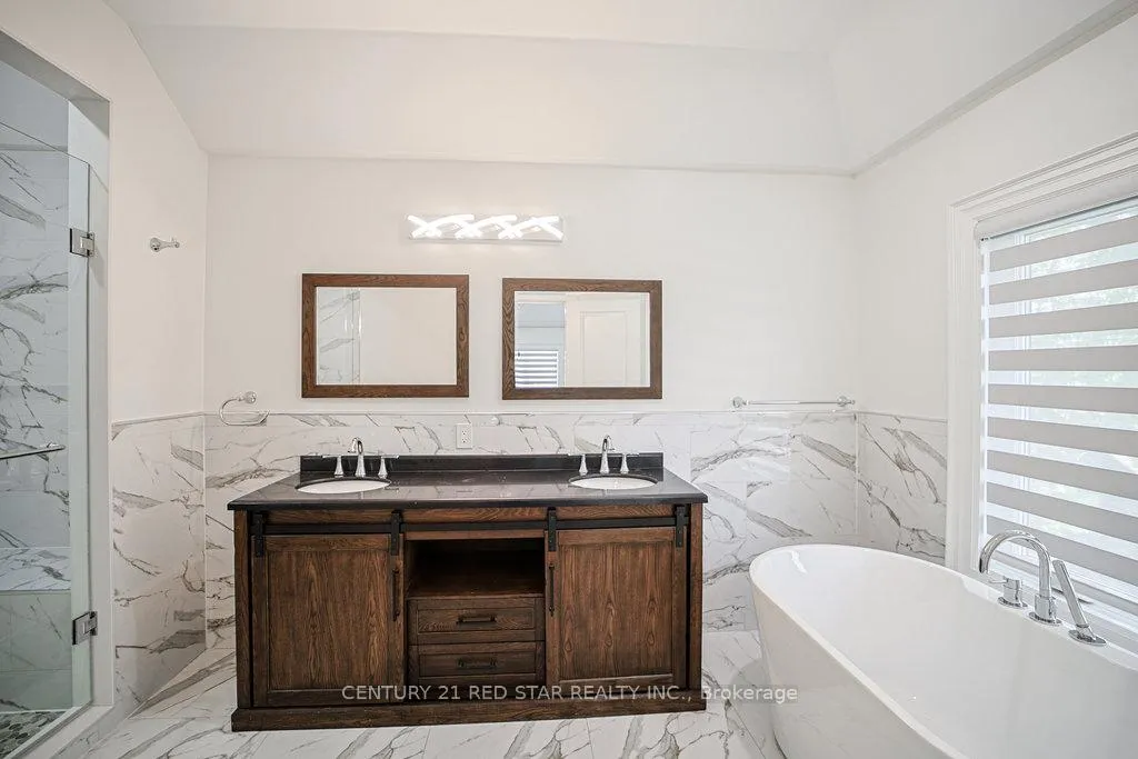 Photo 30 of 164 Elmhurst Drive, Etobicoke, Rexdale-Kipling — HOMEH