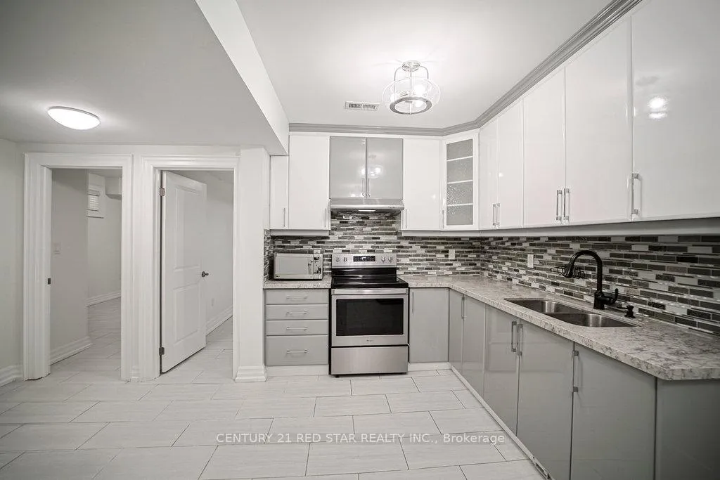 Photo 33 of 164 Elmhurst Drive, Etobicoke, Rexdale-Kipling — HOMEH
