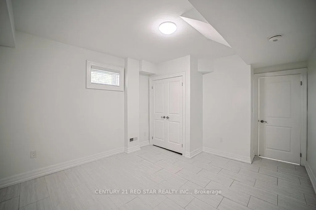Photo 36 of 164 Elmhurst Drive, Etobicoke, Rexdale-Kipling — HOMEH