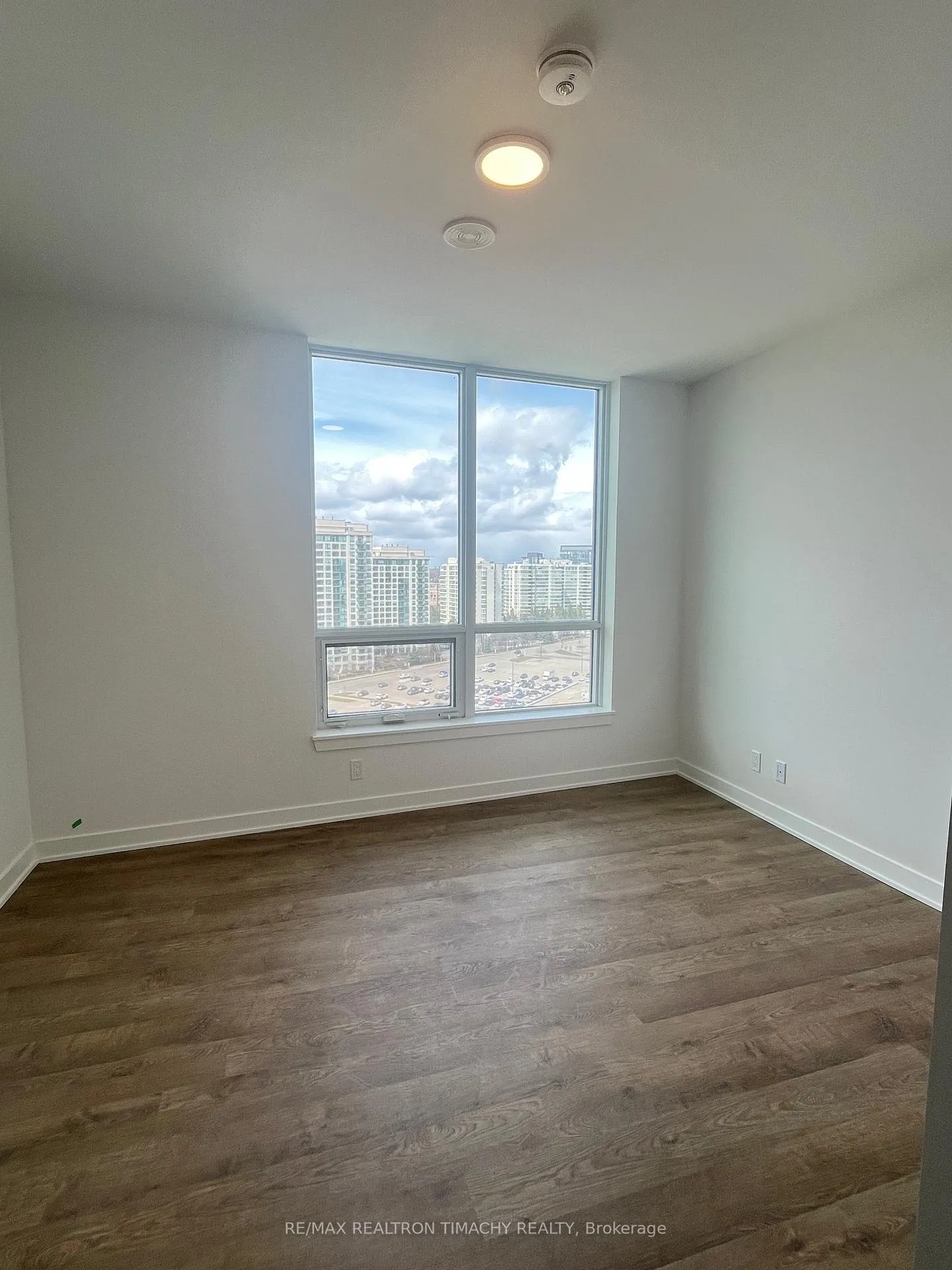Photo 18 of Unit 1205, 30 Upper Mall Way, Vaughan, Brownridge — HOMEH