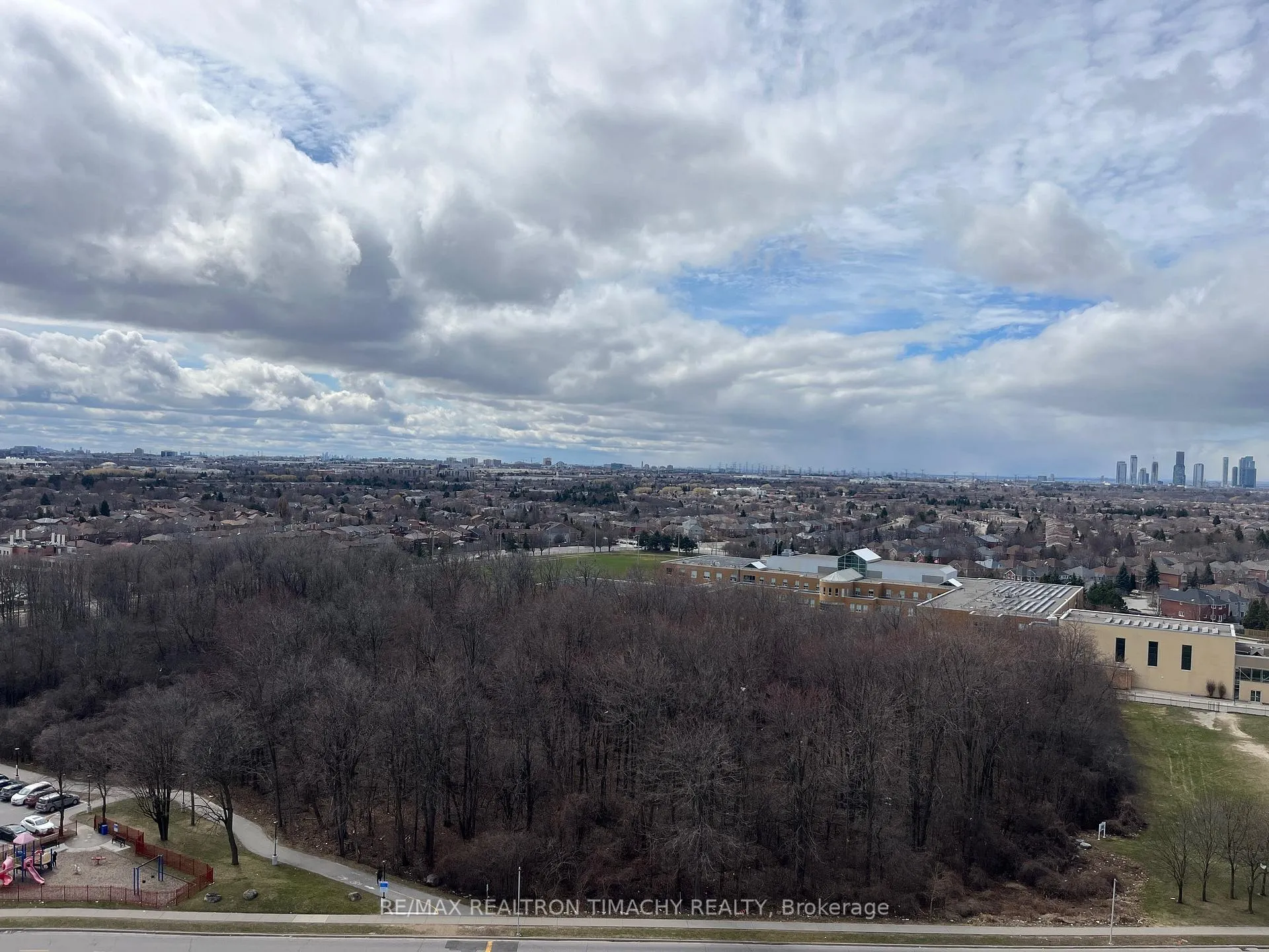 Photo 20 of Unit 1205, 30 Upper Mall Way, Vaughan, Brownridge — HOMEH