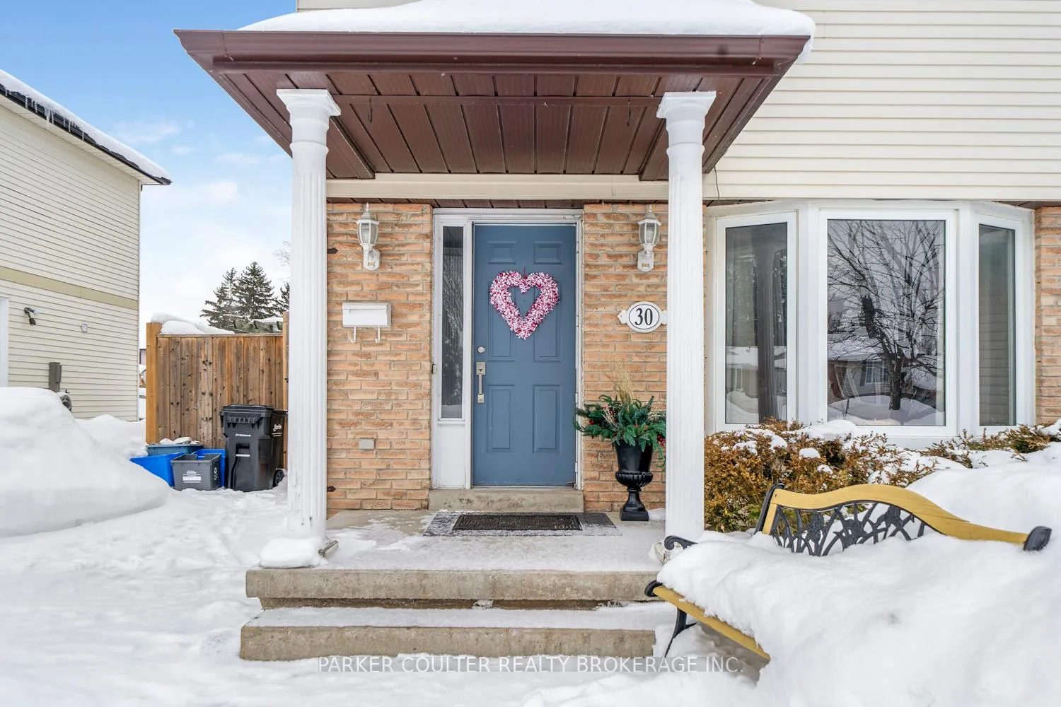 Photo 4 of 30 Janice Drive, Barrie, Sunnidale — HOMEH