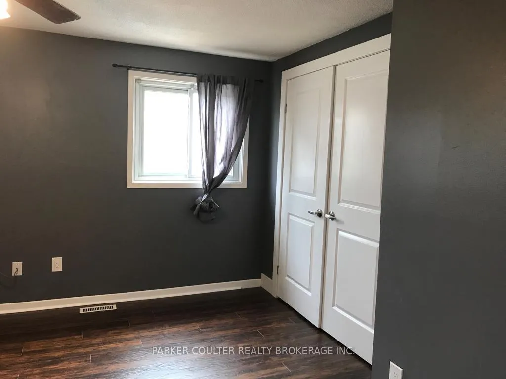 Photo 16 of 30 Janice Drive, Barrie, Sunnidale — HOMEH