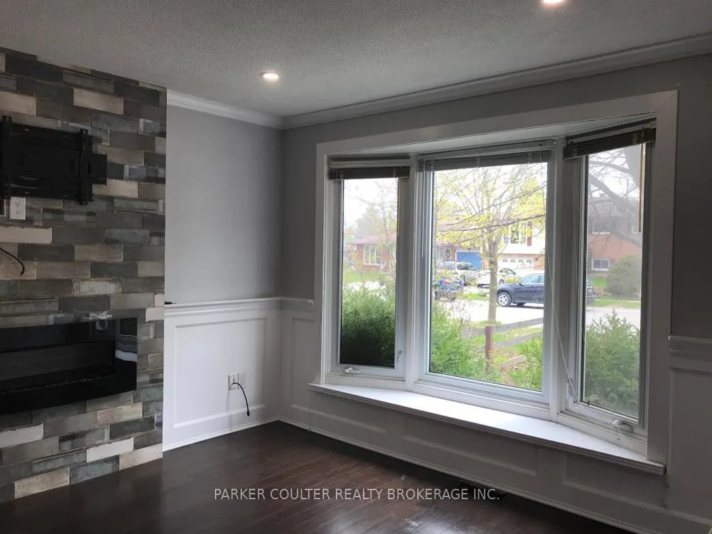 Photo 21 of 30 Janice Drive, Barrie, Sunnidale — HOMEH