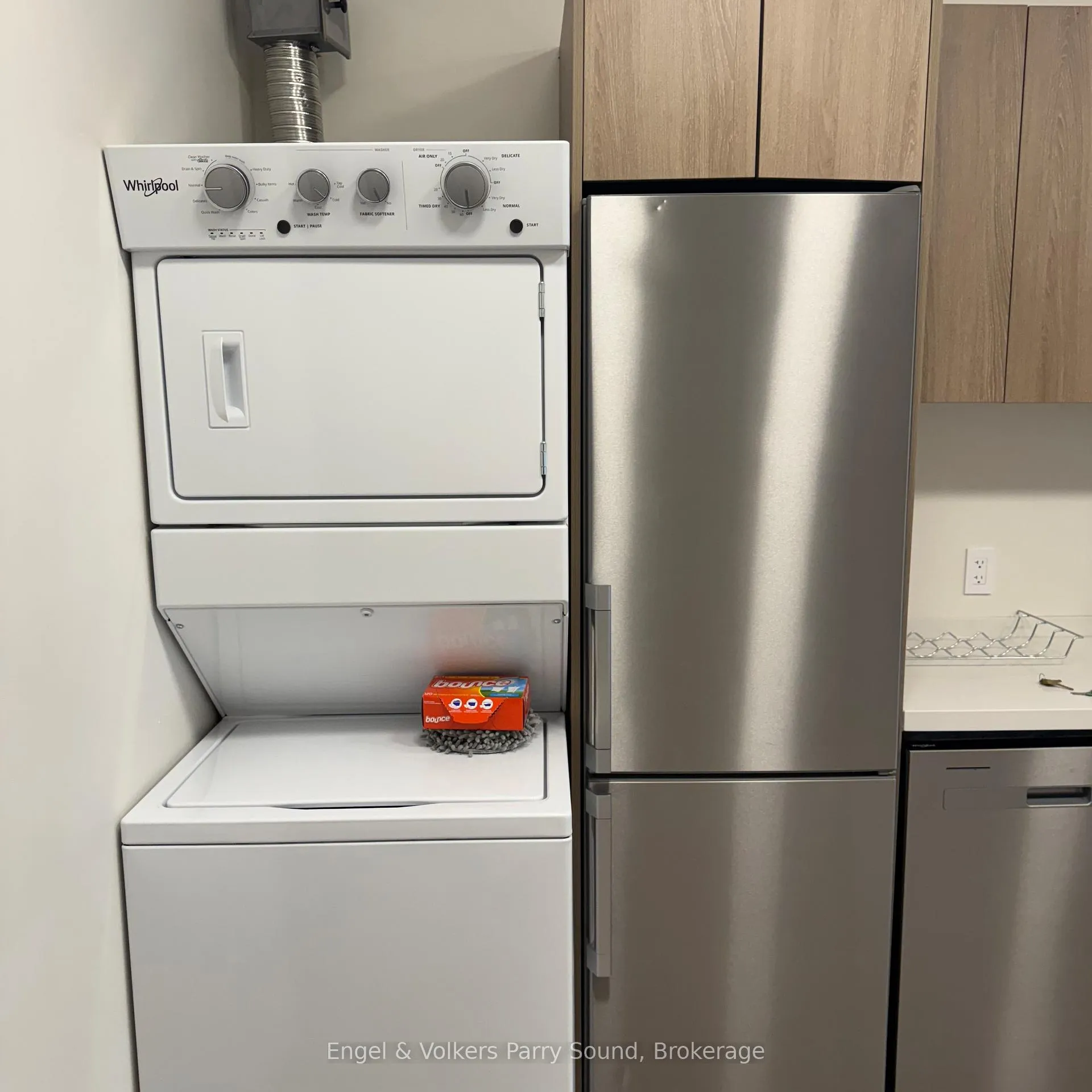 Photo 4 of Unit 204, 410 First Street N, Gravenhurst, Wood (Gravenhurst) — HOMEH