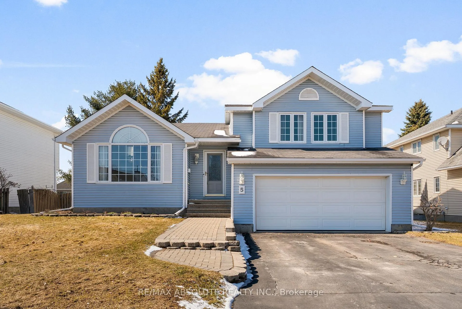 Photo 1 of 5 Gardner Street, Arnprior — HOMEH
