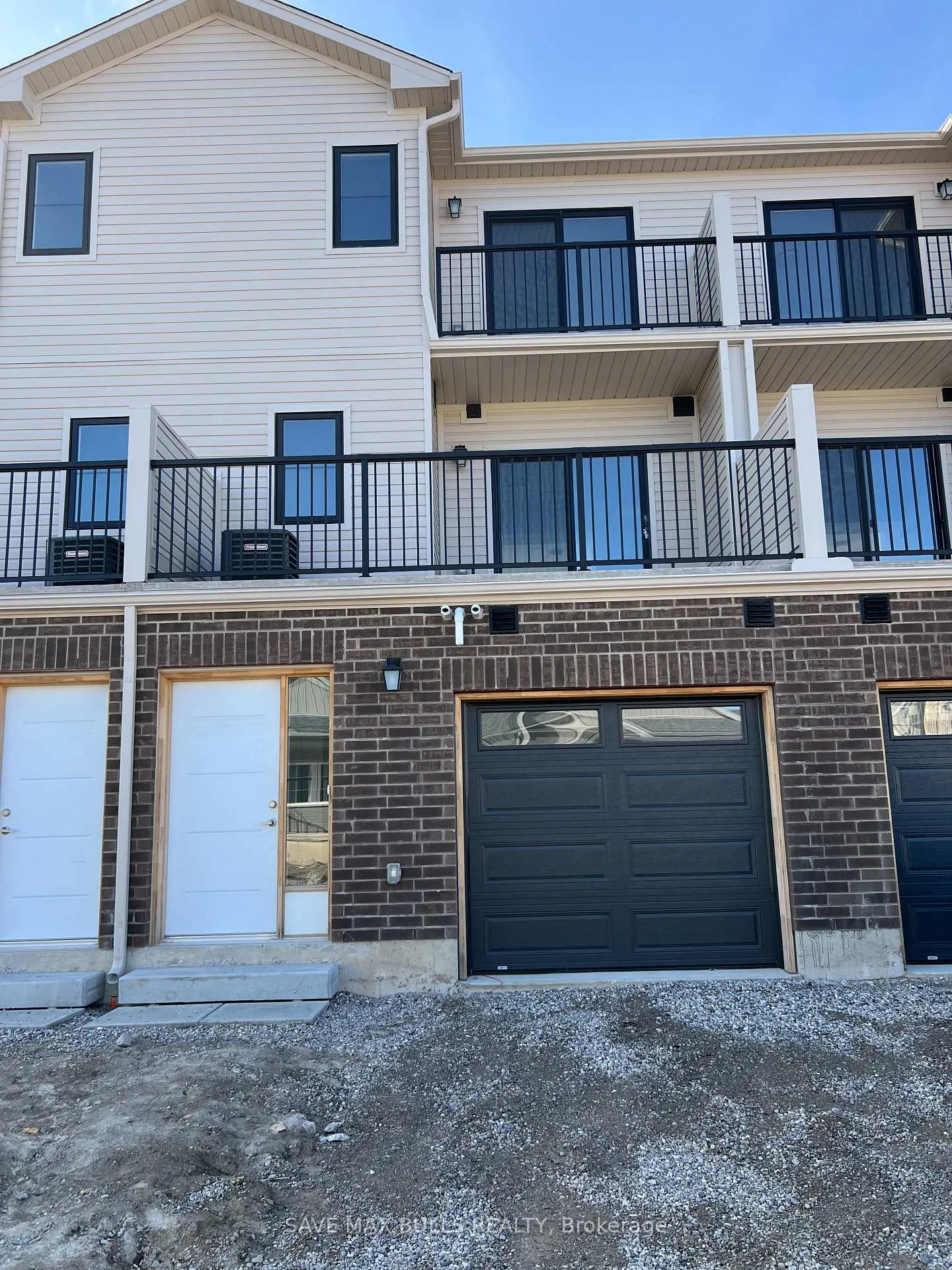 Photo 2 of 32 Balladry Boulevard, Stratford — HOMEH