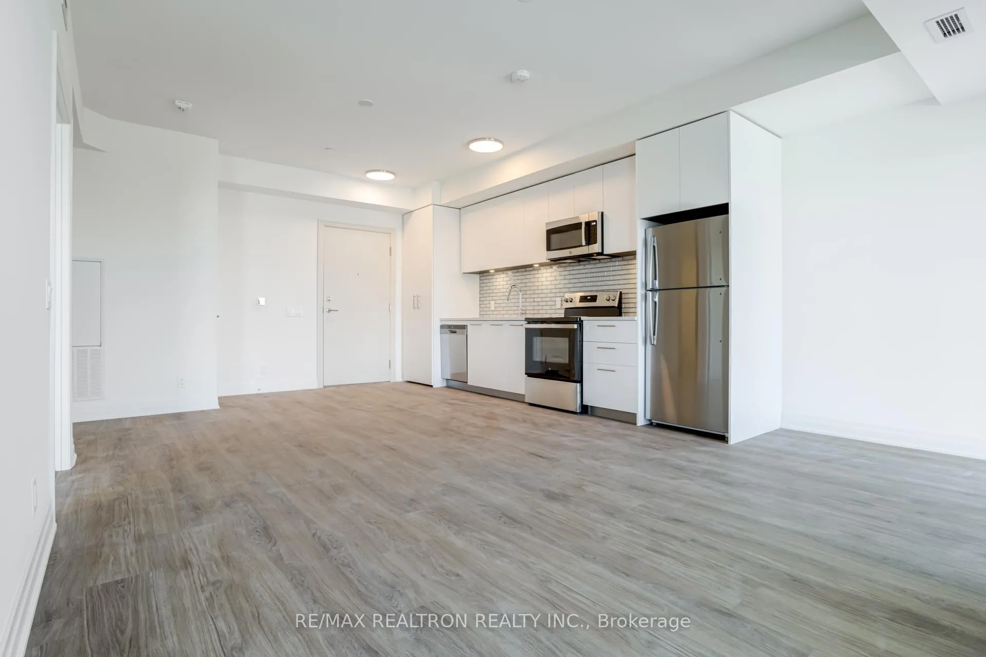 Photo 4 of Unit 339, 101 Cathedral High Street, Markham, Cathedraltown — HOMEH