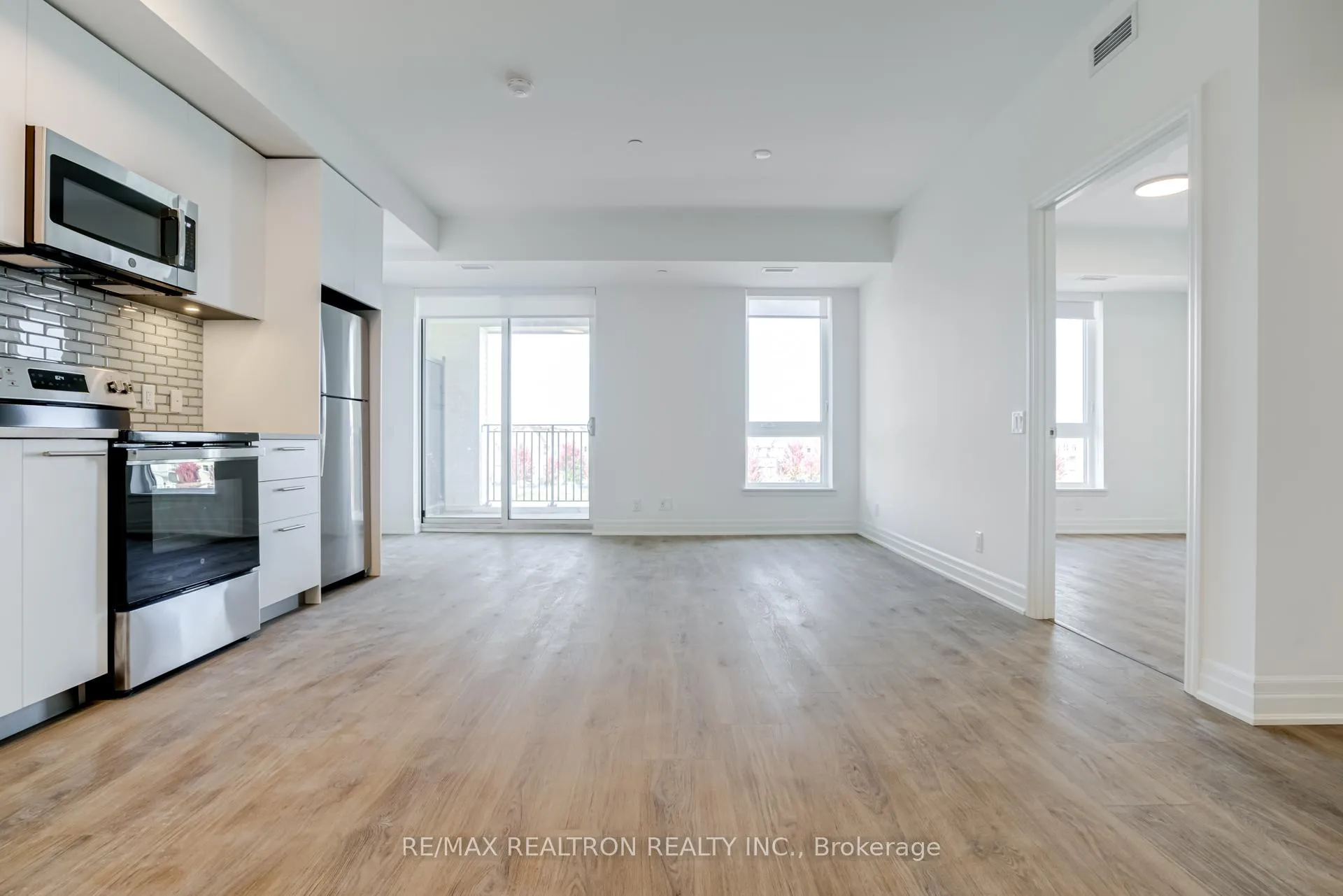 Photo 5 of Unit 339, 101 Cathedral High Street, Markham, Cathedraltown — HOMEH
