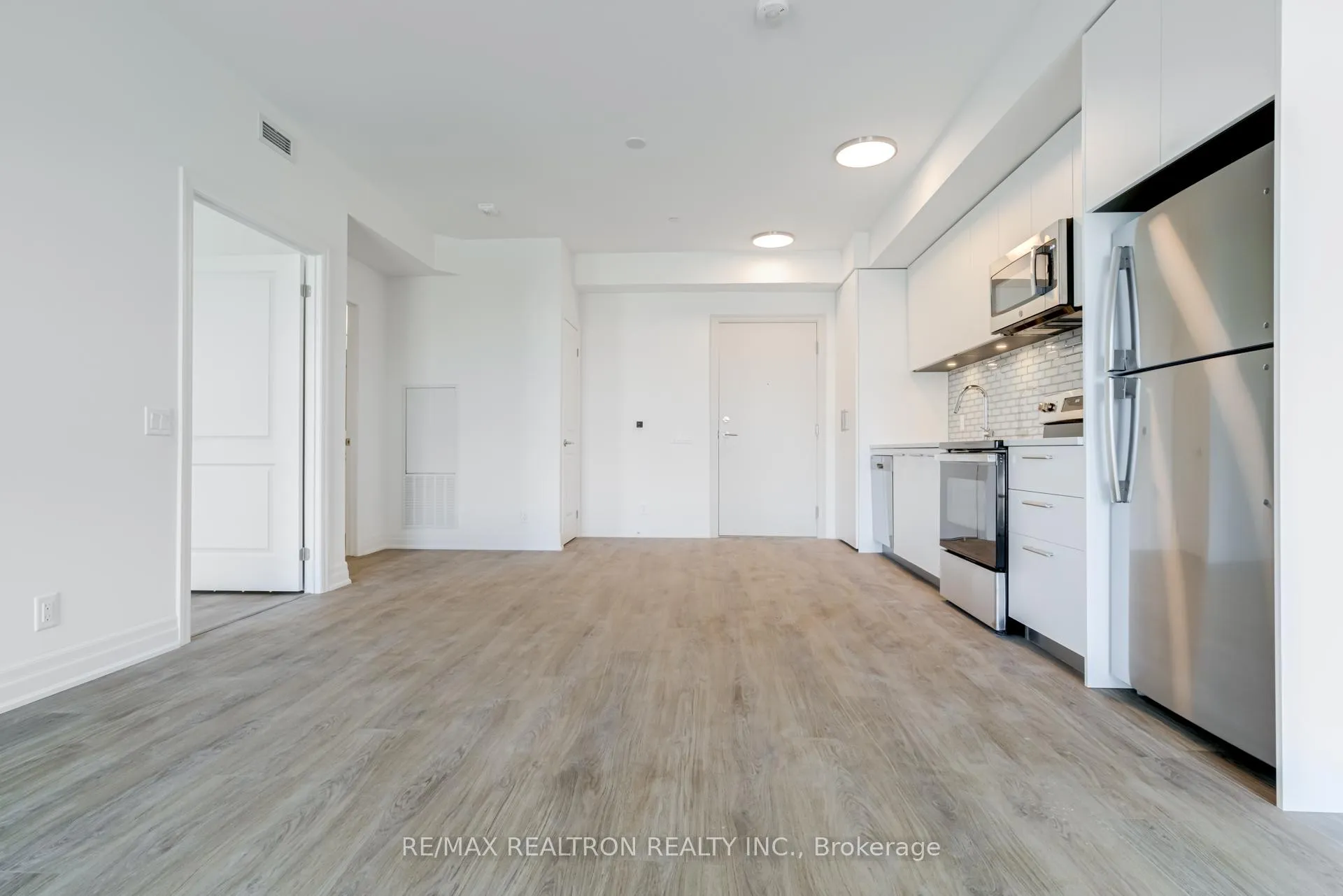 Photo 6 of Unit 339, 101 Cathedral High Street, Markham, Cathedraltown — HOMEH