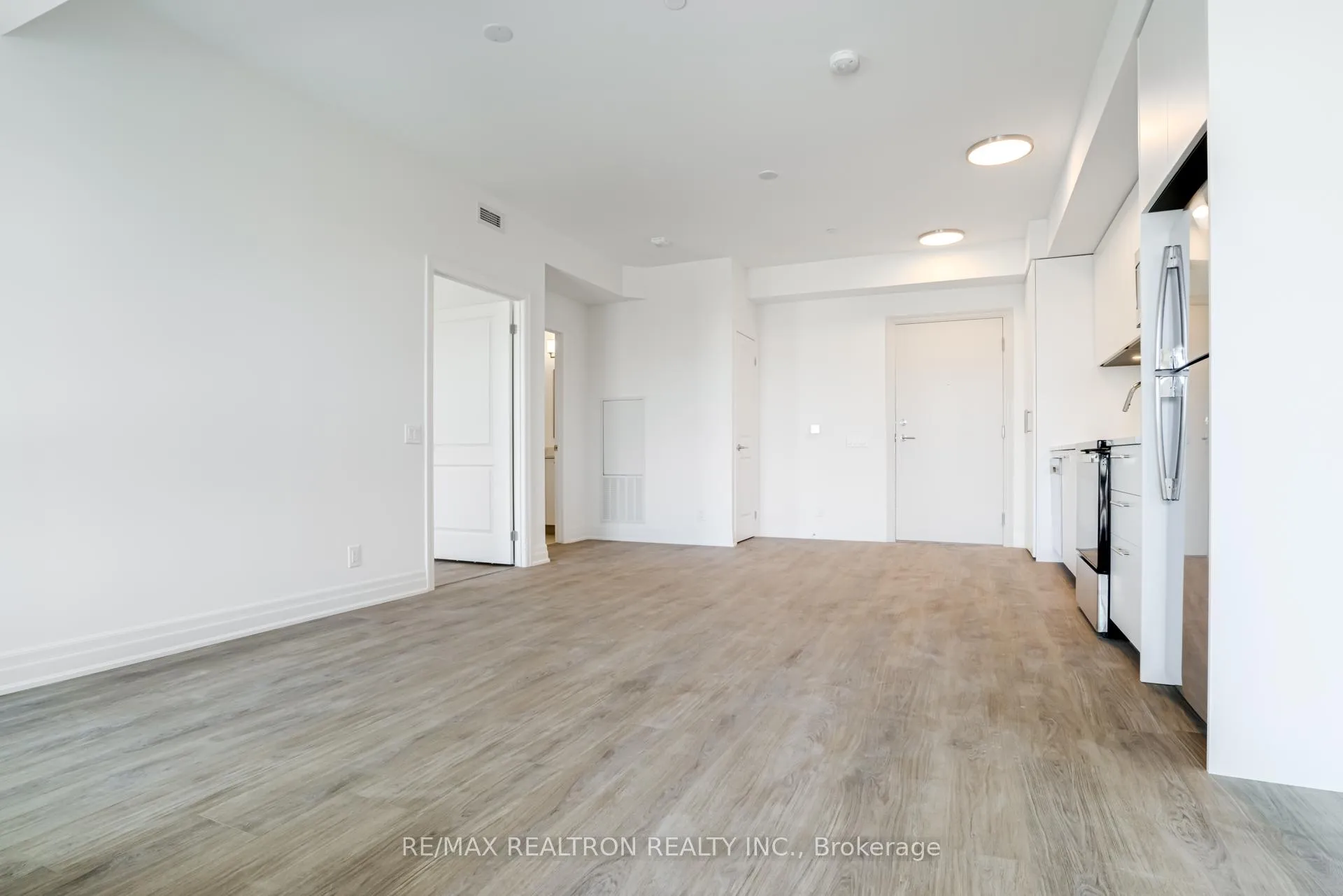 Photo 8 of Unit 339, 101 Cathedral High Street, Markham, Cathedraltown — HOMEH