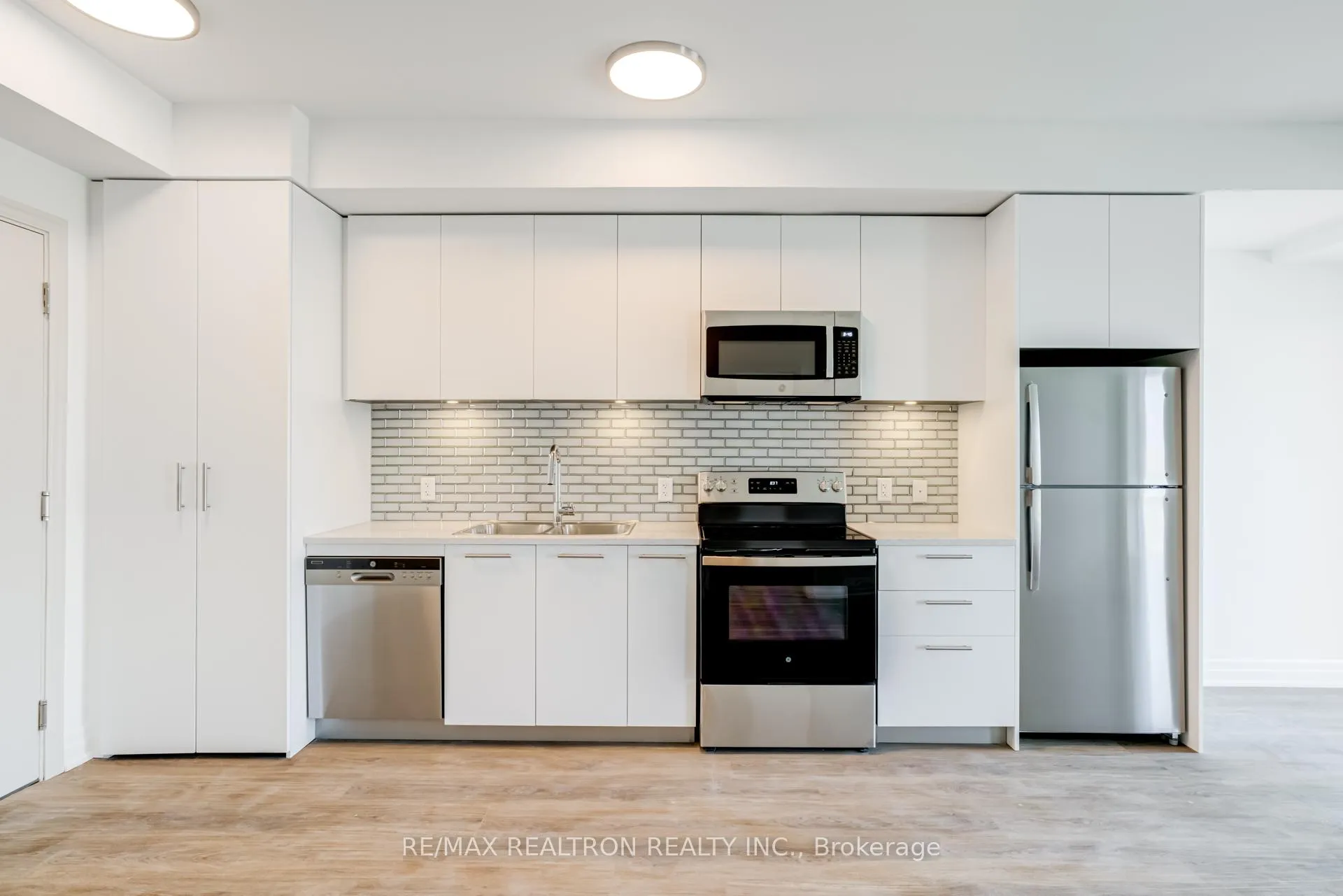 Photo 12 of Unit 339, 101 Cathedral High Street, Markham, Cathedraltown — HOMEH