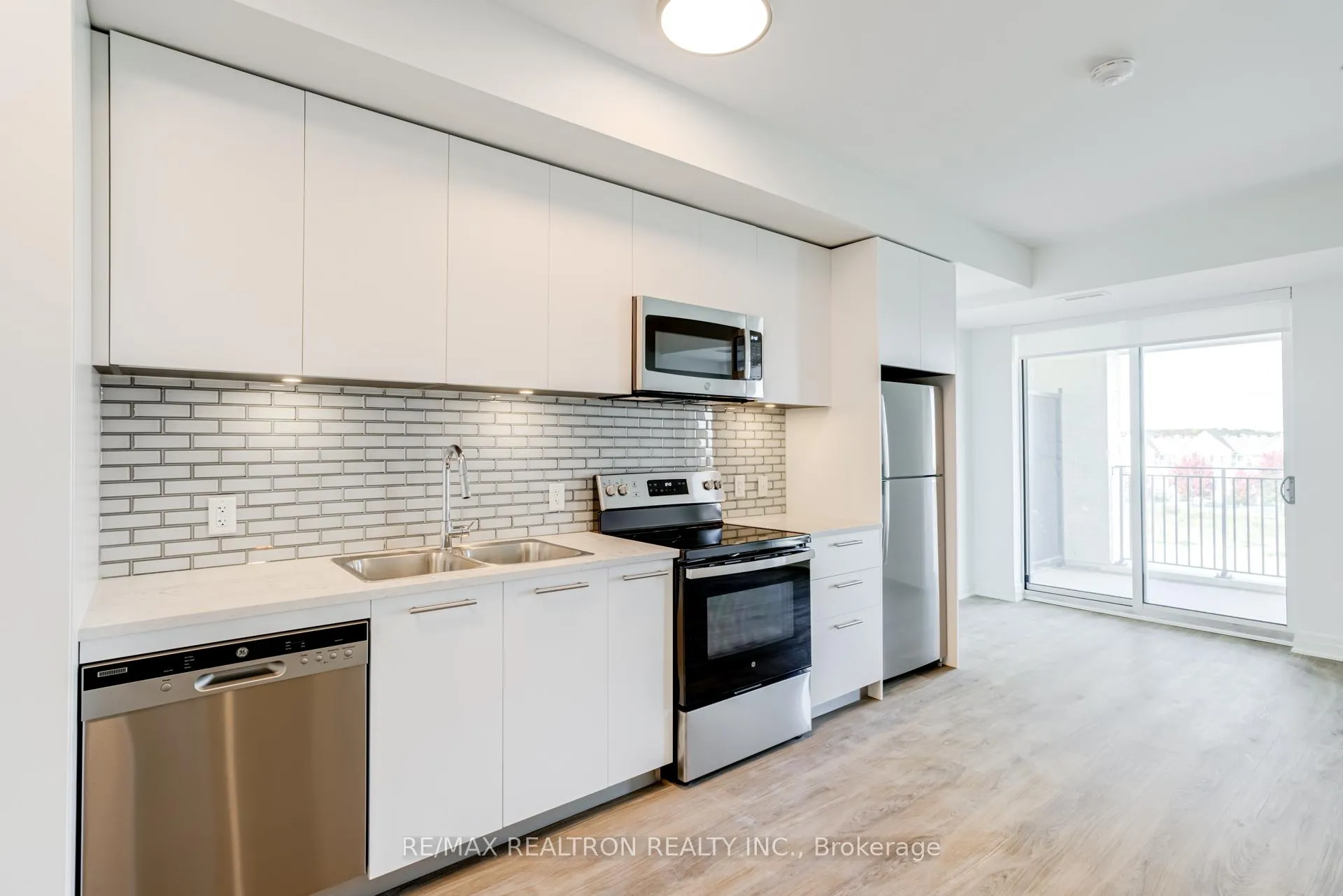 Photo 14 of Unit 339, 101 Cathedral High Street, Markham, Cathedraltown — HOMEH