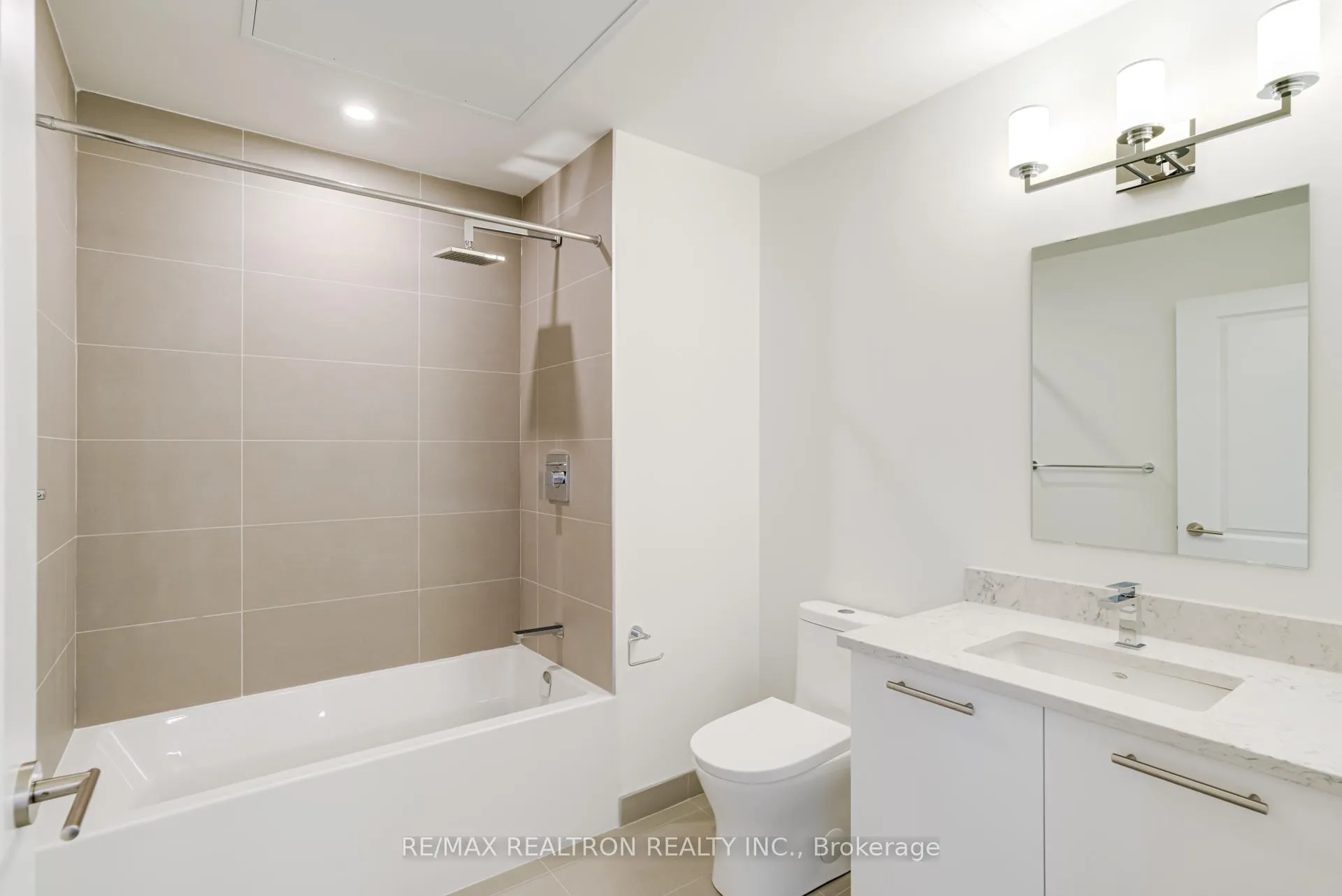 Photo 23 of Unit 339, 101 Cathedral High Street, Markham, Cathedraltown — HOMEH