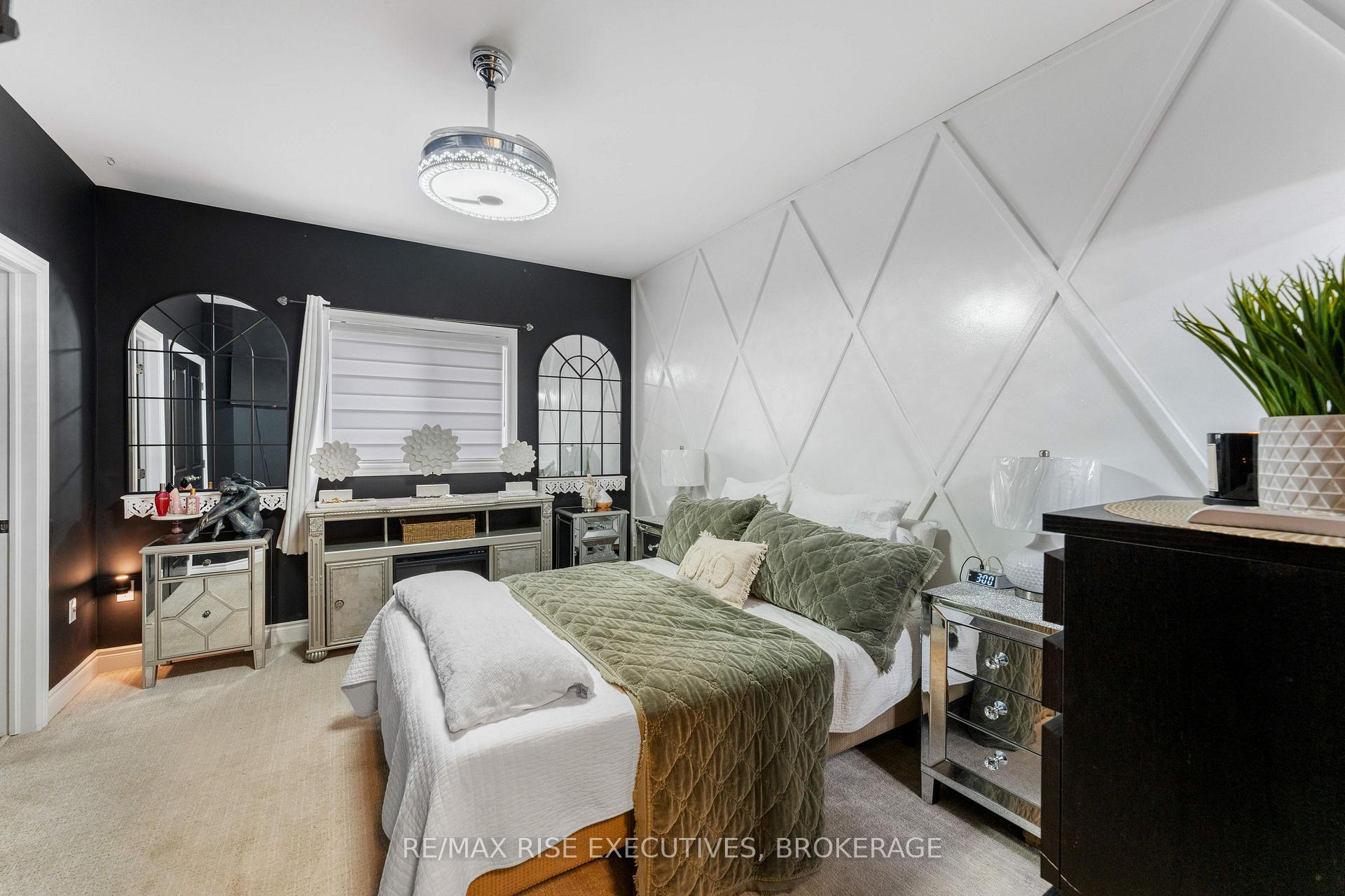 Photo 15 of 28 Walnut Crescent, Belleville, Thurlow Ward — HOMEH