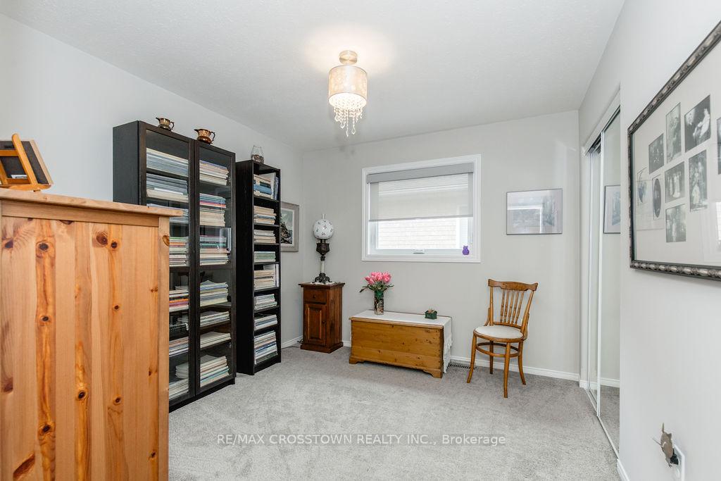 Photo 27 of 57 Forest Dale Drive, Barrie, Little Lake — HOMEH