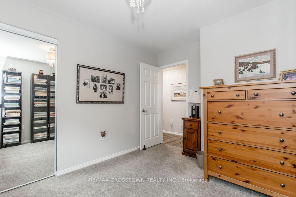 Photo 29 of 57 Forest Dale Drive, Barrie, Little Lake — HOMEH