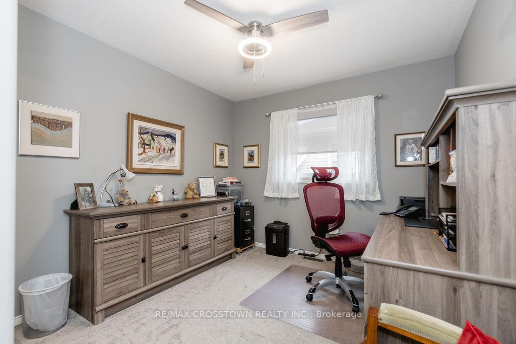 Photo 30 of 57 Forest Dale Drive, Barrie, Little Lake — HOMEH
