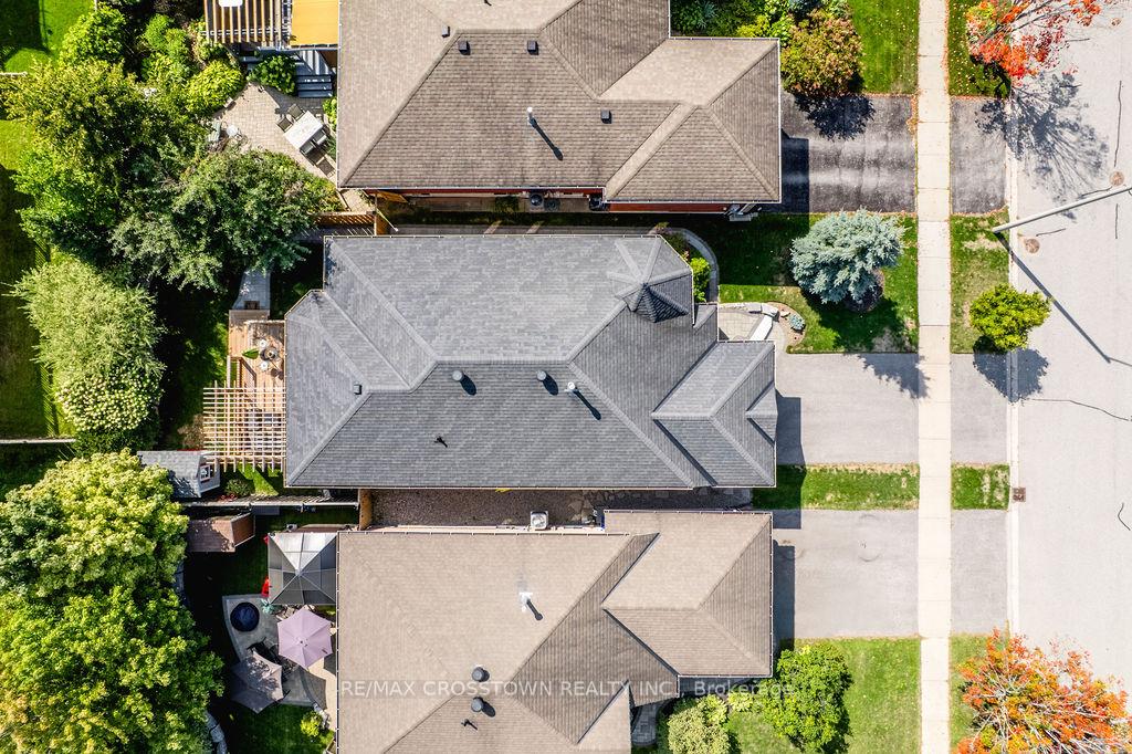 Photo 43 of 57 Forest Dale Drive, Barrie, Little Lake — HOMEH