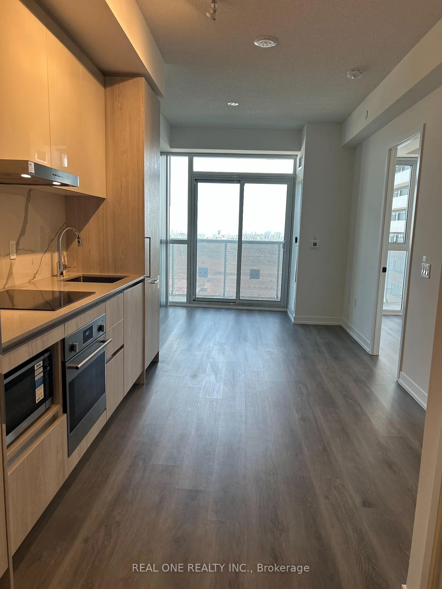 Photo 7 of Unit 3105, 225 Commerce Street, Vaughan, Vaughan Corporate Centre — HOMEH