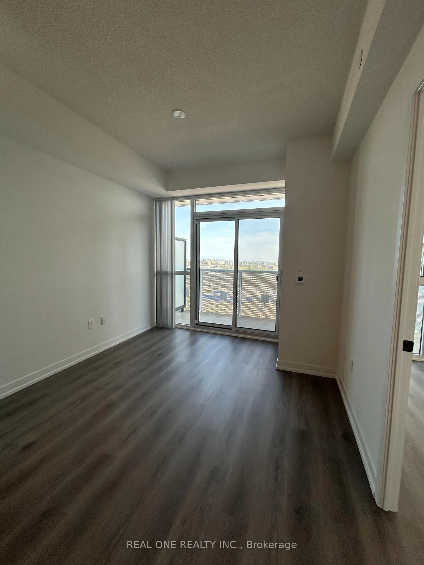 Photo 11 of Unit 3105, 225 Commerce Street, Vaughan, Vaughan Corporate Centre — HOMEH