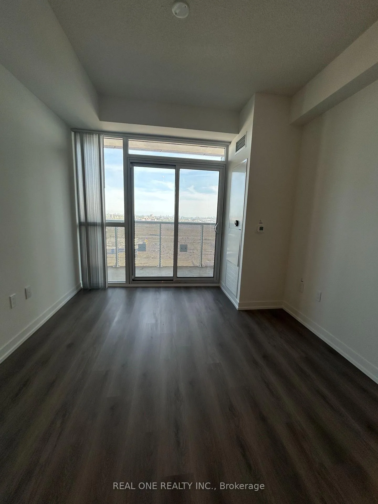 Photo 12 of Unit 3105, 225 Commerce Street, Vaughan, Vaughan Corporate Centre — HOMEH