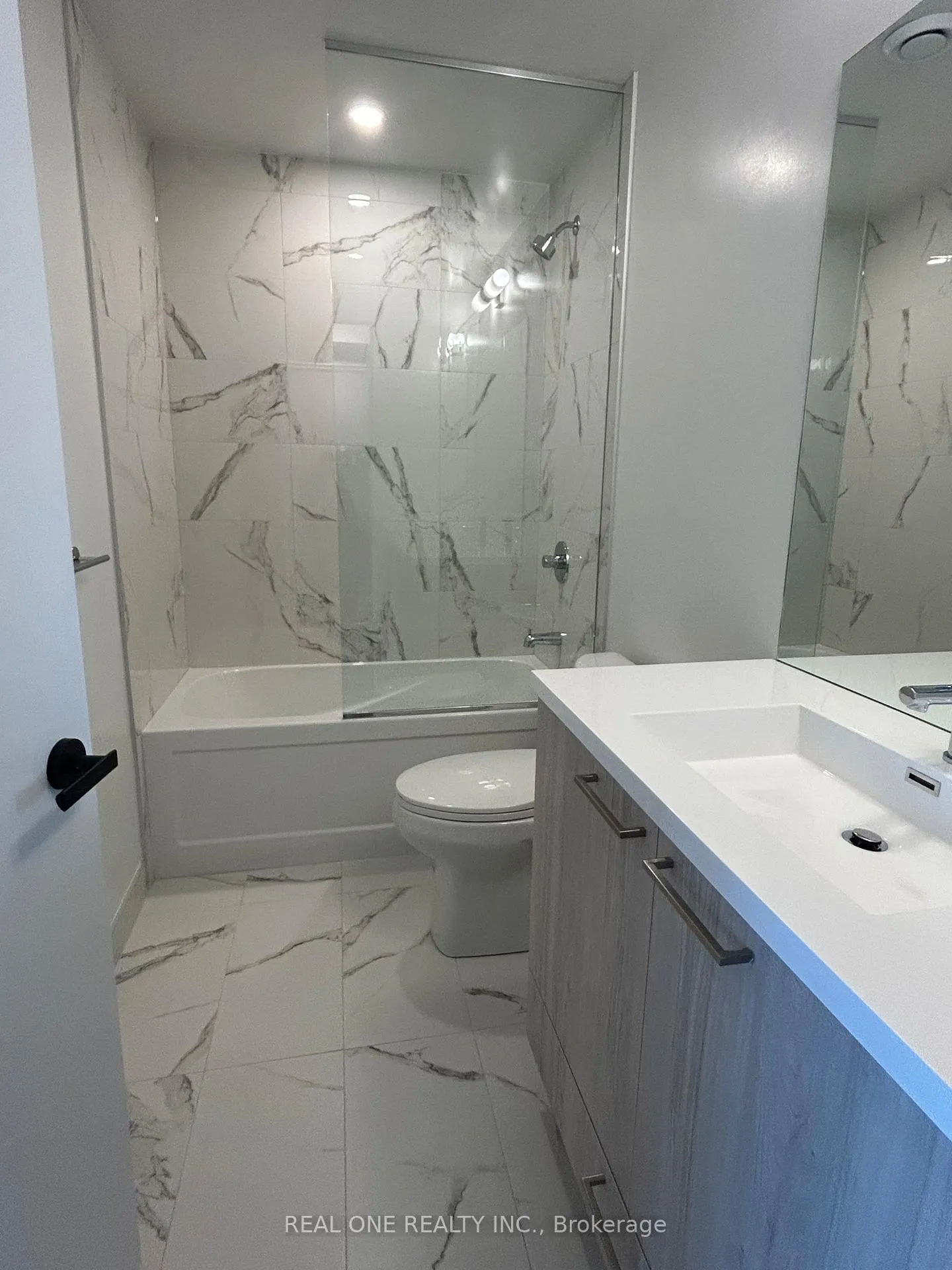 Photo 16 of Unit 3105, 225 Commerce Street, Vaughan, Vaughan Corporate Centre — HOMEH