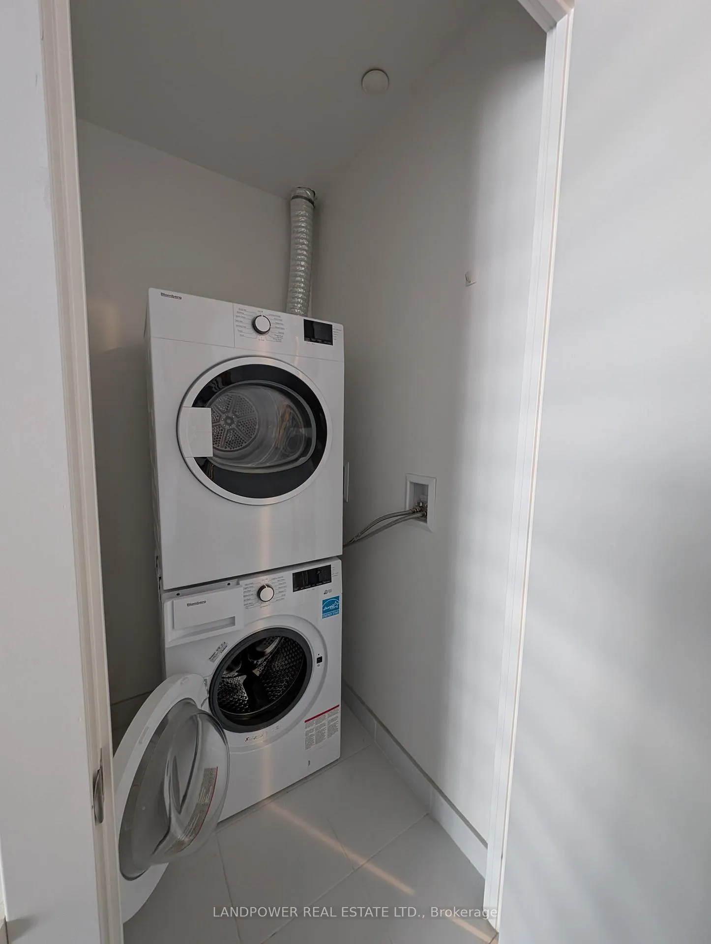 Photo 14 of Unit 302W, 268 Buchanan Drive, Markham, Unionville — HOMEH