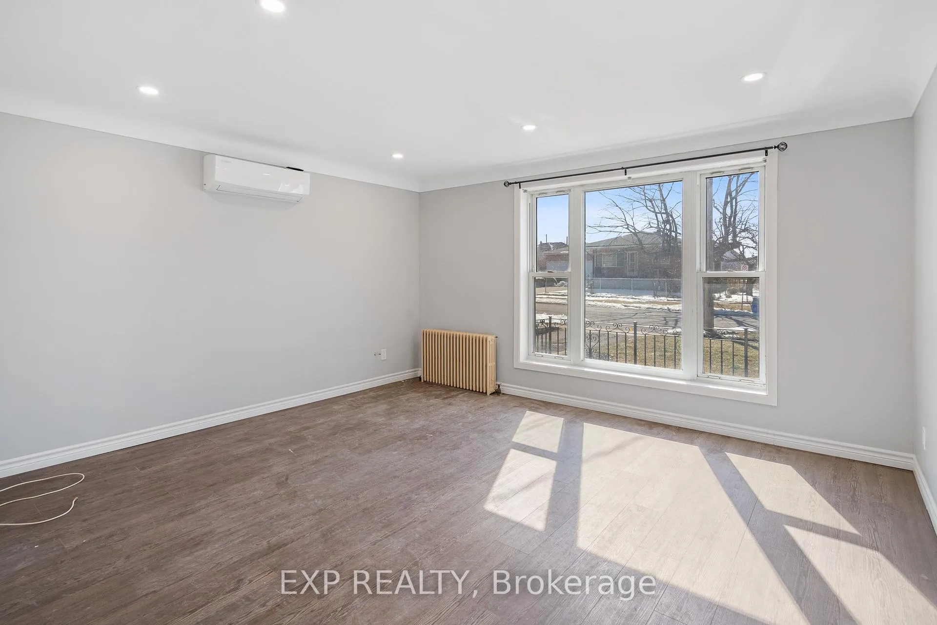 Photo 5 of Unit 2, 44 Metcalfe Street, Thorold, Thorold Downtown — HOMEH