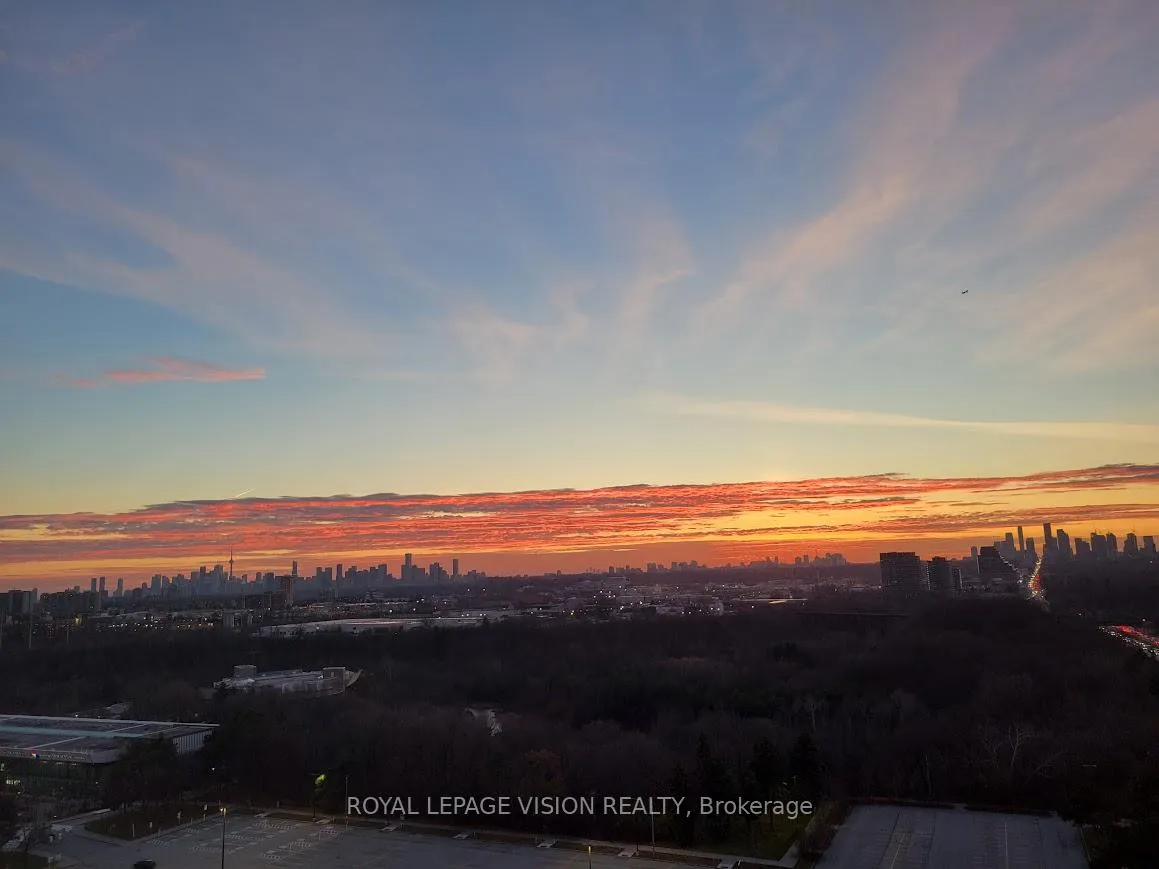 Photo 3 of Unit 1402, 797 Don Mills Road, Toronto, Flemingdon Park — HOMEH