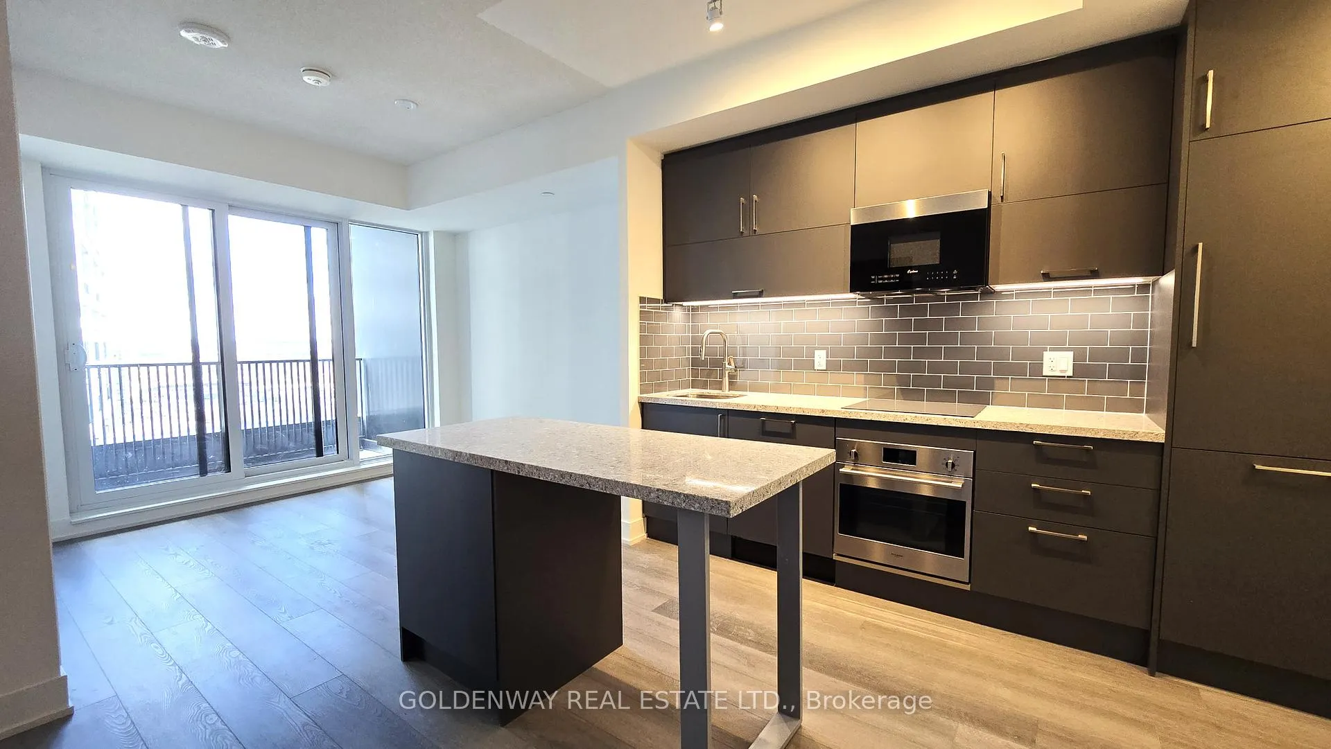 Photo 4 of Unit 2003, 38 Andre De Grasse Street, Markham, Unionville — HOMEH