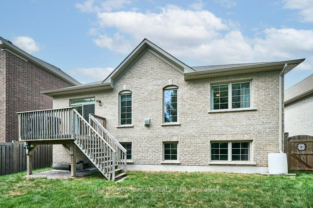 Photo 19 of 51 Elmer Adams Drive, Clarington, Courtice — HOMEH
